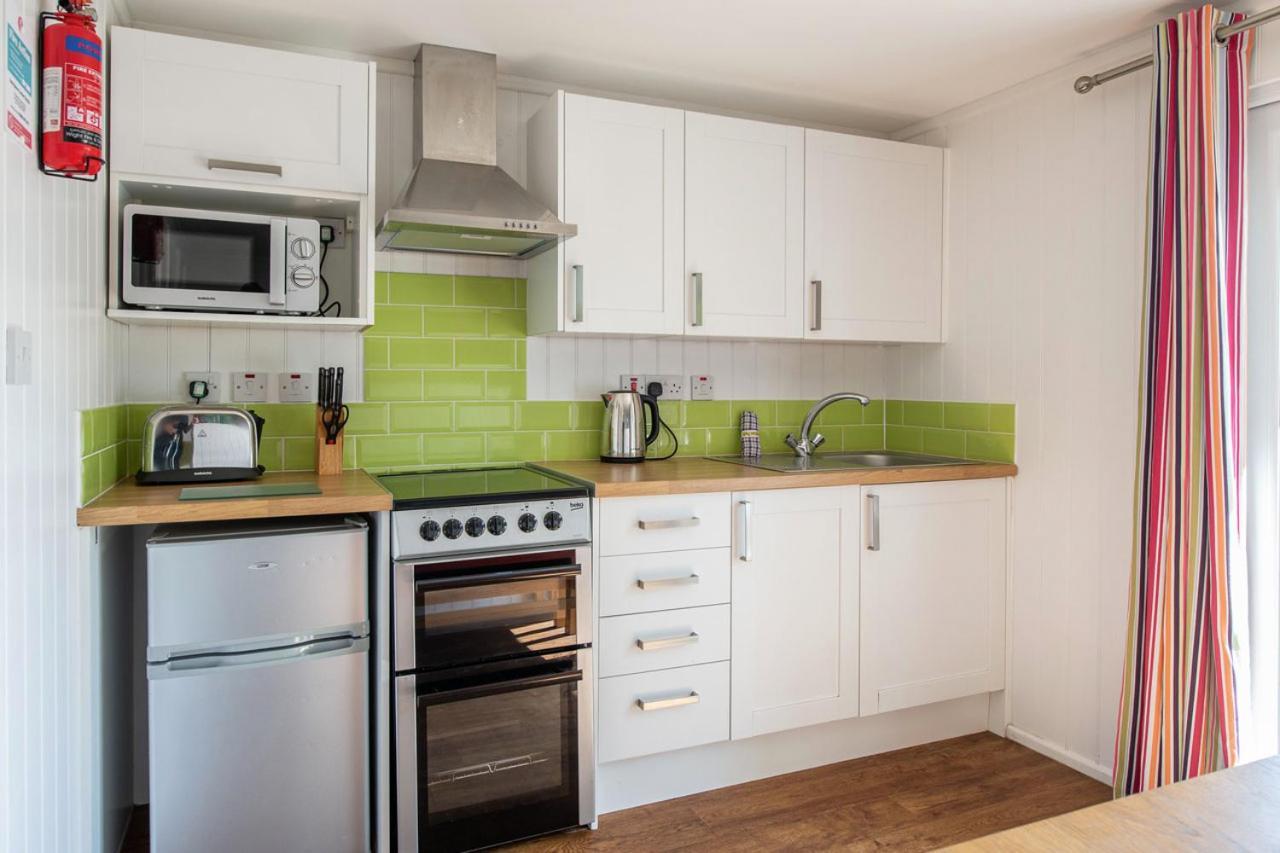 Whitecliff Bay Holiday Park Бембридж Екстериор снимка