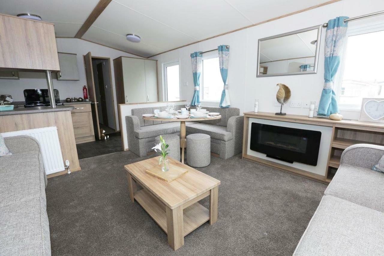 Whitecliff Bay Holiday Park Бембридж Екстериор снимка